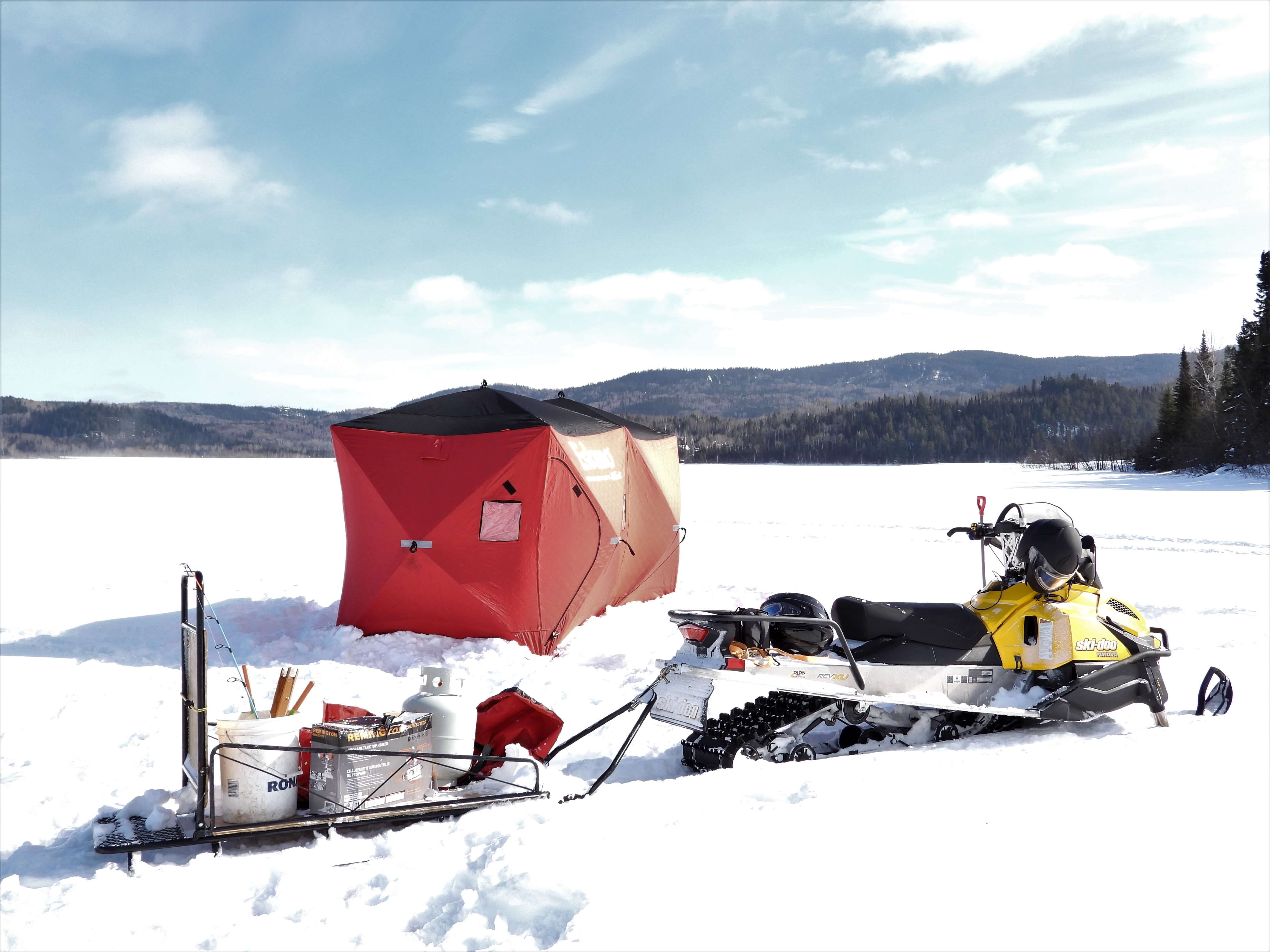 Photo de couverture - Les indispensables pour une sortie de pêche blanche réussie dans les zecs : préparation et équipement